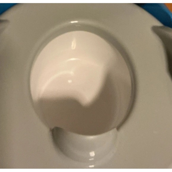 Hot Wheels Blue Race Car Potty Training Toilet Includes Detachable Toddler - Picture 10 of 14